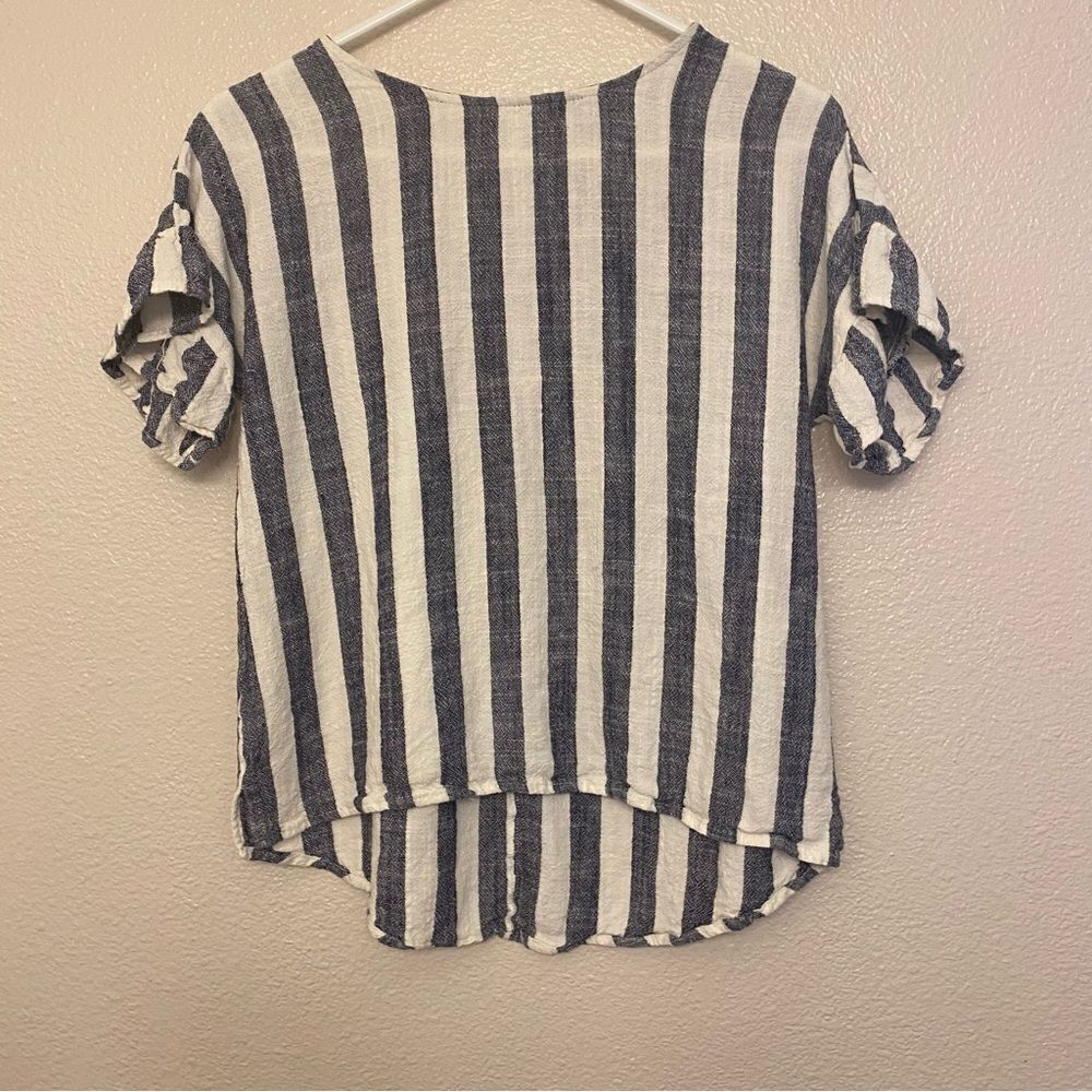 Whispers coastal nautical blue striped preppy 100% linen flutter sleeve preppy M
